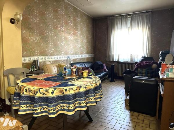 LA BASSEE MAISON DE VILLE AVEC GARAGE A RENOVER