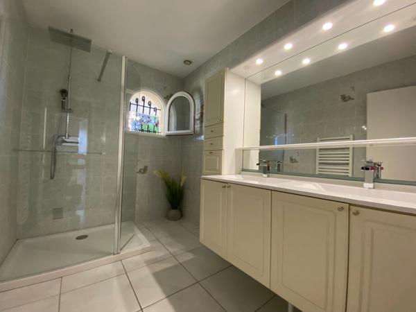 Maison familiale 5 Chambres FLOIRAC 33270