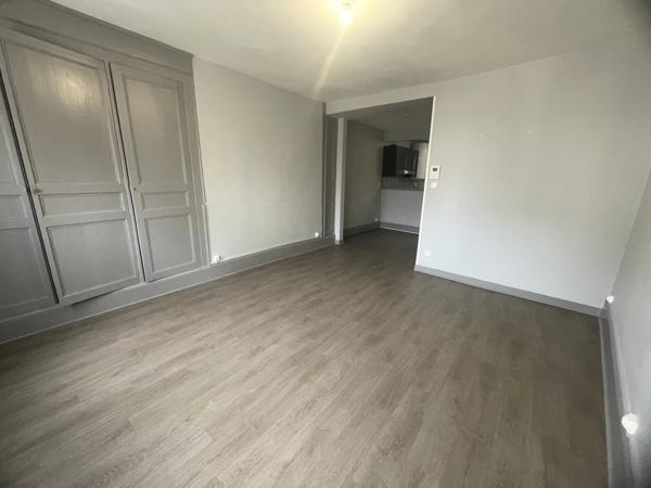 Location Appartement 3 pièces 65 m2 à Saint-Quentin