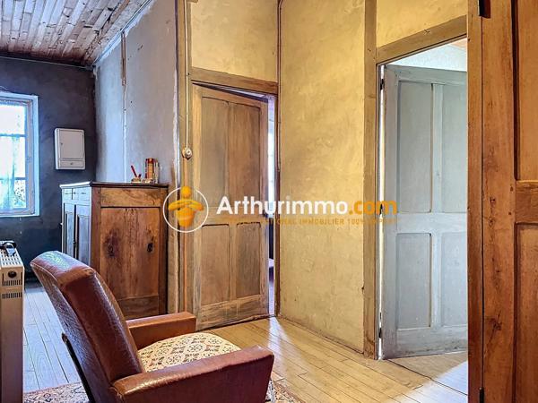 Vente Maison 8 pièces 300 m2 à Montcarra