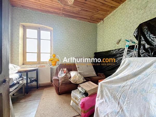 Vente Maison 8 pièces 300 m2 à Montcarra