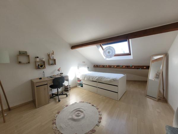 À vendre - Maison individuelle, 8 pièces située à Champigny-sur-Marne (94500)