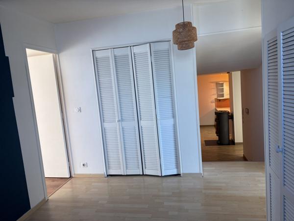 À vendre - Maison individuelle, 8 pièces située à Champigny-sur-Marne (94500)