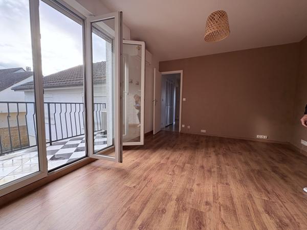 À vendre - Maison individuelle, 8 pièces située à Champigny-sur-Marne (94500)