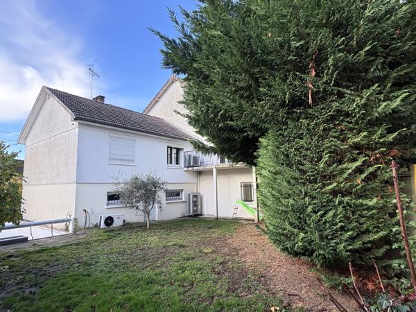 À vendre - Maison individuelle, 8 pièces située à Champigny-sur-Marne (94500)