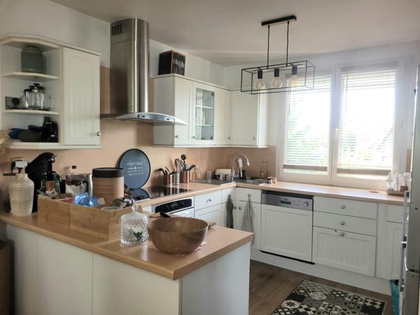 À vendre - Maison individuelle, 8 pièces située à Champigny-sur-Marne (94500)