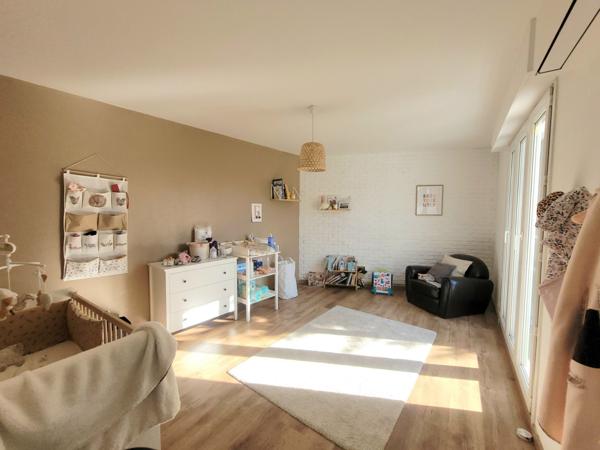 À vendre - Maison individuelle, 8 pièces située à Champigny-sur-Marne (94500)