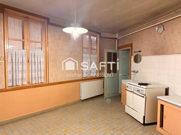 Maison centre ville avec garage et dépendances