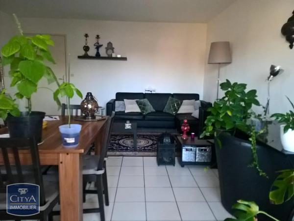 Appartement à louer 2 pièces 47.97m²