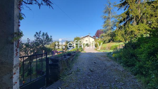 Maison
         9 pièces
        - 210 m² Bien prestige 449 000 € *