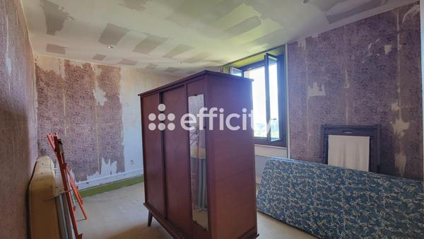 Maison
         9 pièces
        - 210 m² Bien prestige 449 000 € *