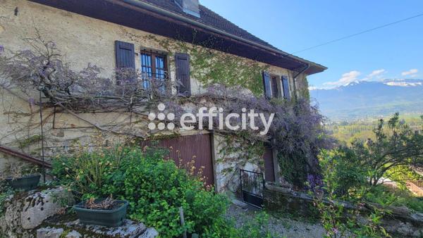 Maison
         9 pièces
        - 210 m² Bien prestige 449 000 € *