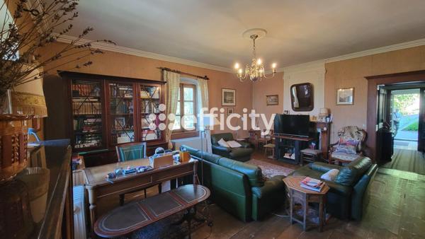 Maison
         9 pièces
        - 210 m² Bien prestige 449 000 € *