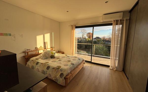 Maison à vendre    7 pièces •  Idron