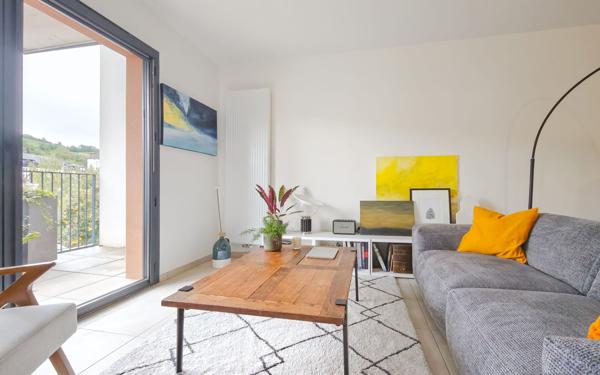 Appartement à vendre    2 pièces • 51,70 m2 Aurillac