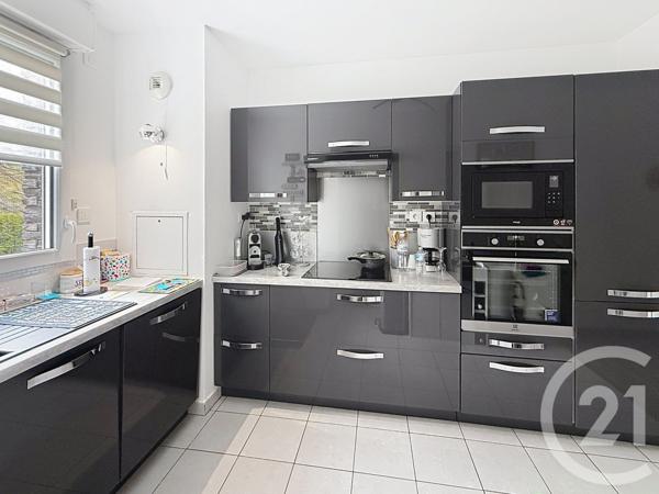 Appartement F4 à vendre  4 pièces - 81,20 m2 DAMMARTIN EN GOELE - 77