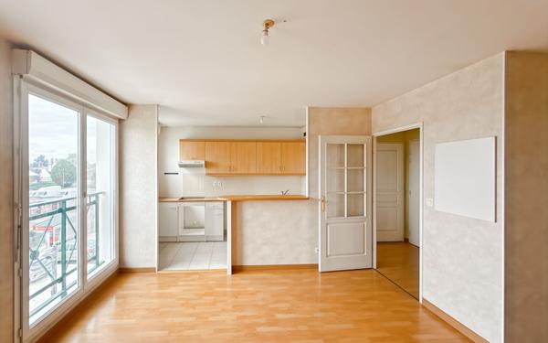 Appartement à vendre    3 pièces • 63,13 m2 Saint-Denis-de-l'Hôtel