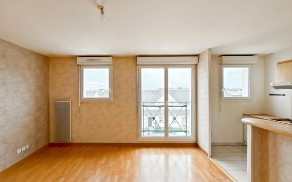 Appartement à vendre    3 pièces • 63,13 m2 Saint-Denis-de-l'Hôtel