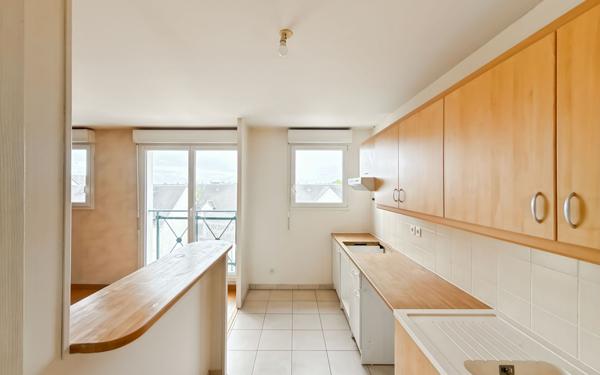 Appartement à vendre    3 pièces • 63,13 m2 Saint-Denis-de-l'Hôtel
