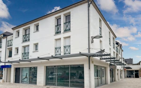 Appartement à vendre    3 pièces • 63,13 m2 Saint-Denis-de-l'Hôtel