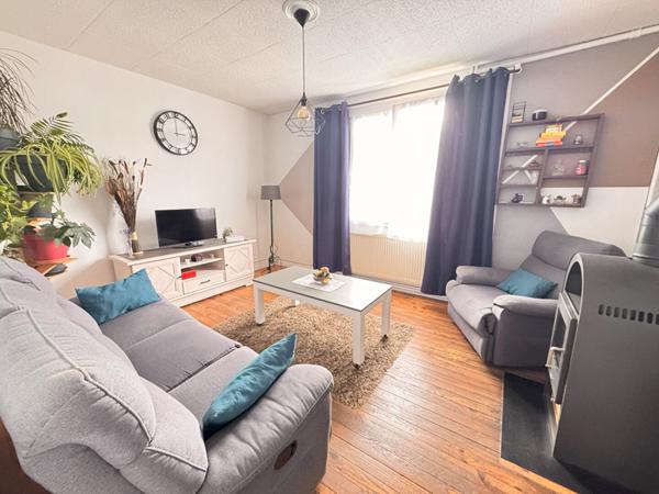 Maison 5 pieces, Salon, Cuisine, Salle a manger, 3 chambres, Salle de bains, Grenier, Garage, Cave, Jardin