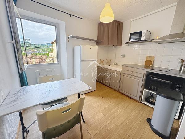 Appartement T2 meublé en partie rénové !