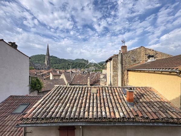 Appartement T2 meublé en partie rénové !
