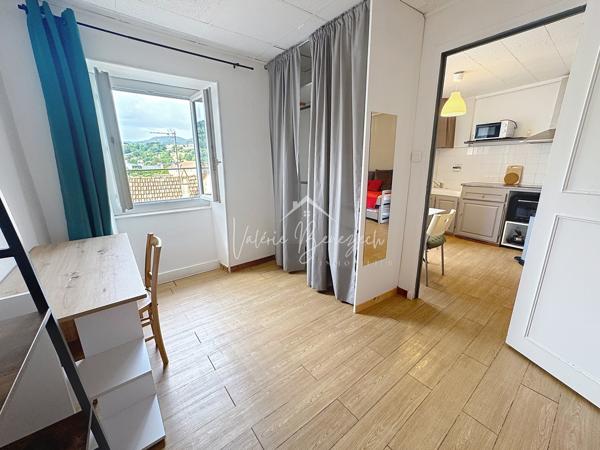 Appartement T2 meublé en partie rénové !