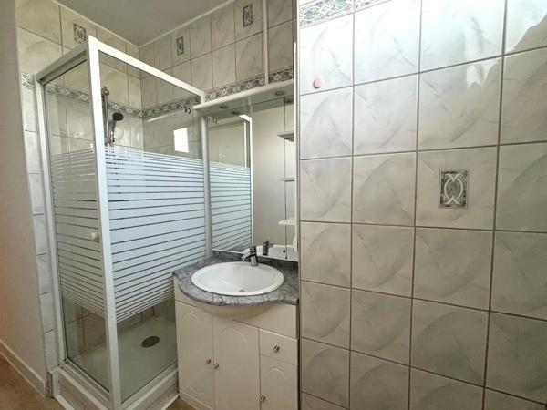 Appartement à louer 3 pièces 55.75m² Montbéliard (25200)