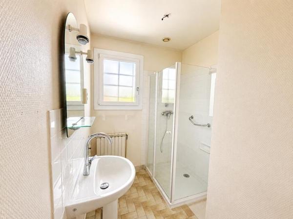 Maison à vendre 161 250 € Saint-Épain 3 p 61 m² DPE D