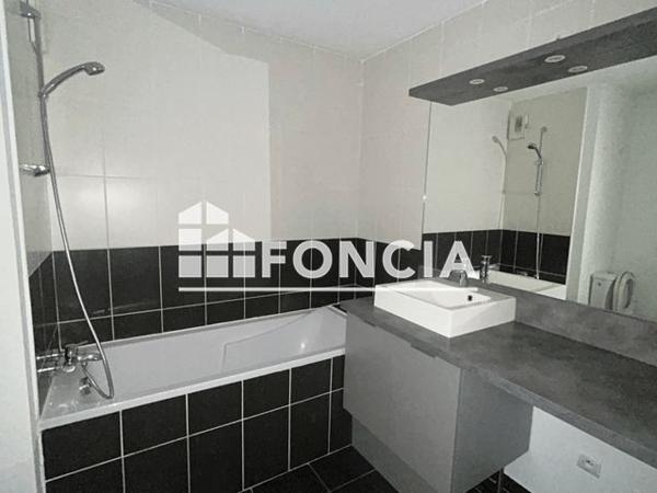 Location Appartement 3 pièces 56.93 m² - 1 IMPASSE DU JAS DE BASSAS Fuveau 13710