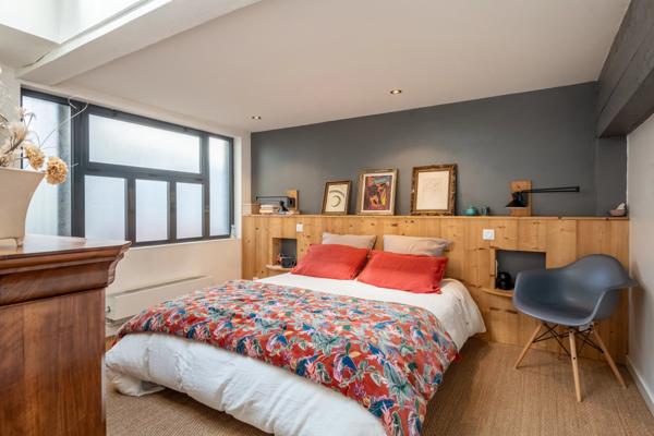 OULLINS CENTRE - Loft en duplex de 180 m² - 3 chambres - Jardin privatif de 70 m²