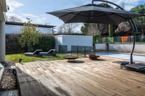 Saint-Cyr-au-Mont-d'Or - Maison contemporaine 245 m² - 4 chambres - Jardin 2000 m² - Piscine