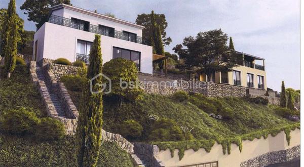 Terrain de 2 126 m²