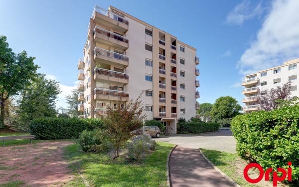 Appartement à vendre    6 pièces • 170,46 m2 Lyon 4