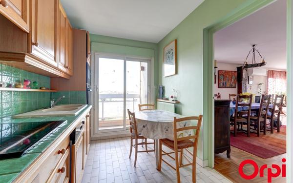 Appartement à vendre    6 pièces • 170,46 m2 Lyon 4