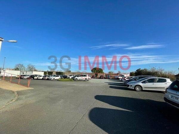 Vente murs / Local Industriel / Bâtiment à Niort (79000)