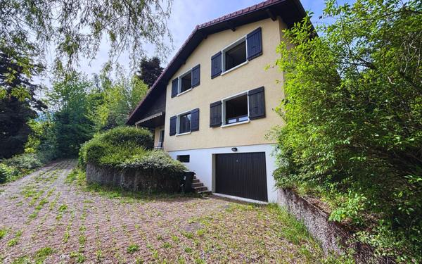 Maison à vendre    5 pièces • 207 m2 Gex