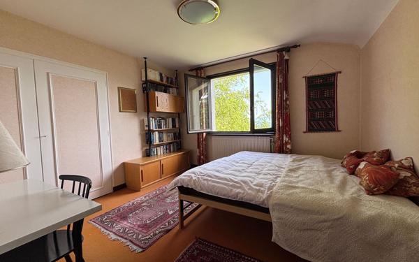 Maison à vendre    5 pièces • 207 m2 Gex