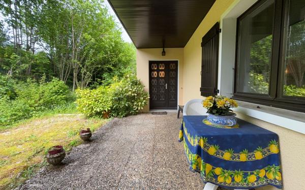 Maison à vendre    5 pièces • 207 m2 Gex