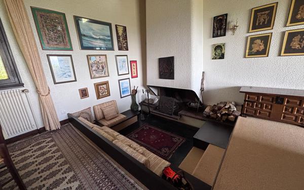 Maison à vendre    5 pièces • 207 m2 Gex