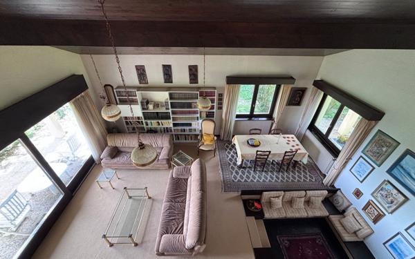 Maison à vendre    5 pièces • 207 m2 Gex