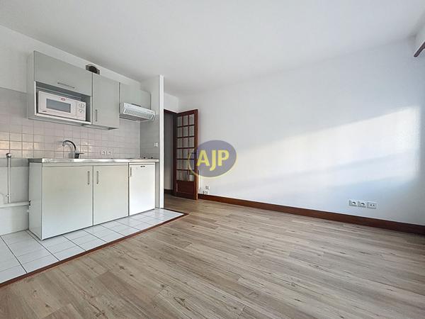 Vente appartement La Rochelle : 179 088 € - AJP Immobilier Rochefort