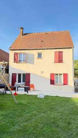 Maison NOAILLES PROCHE, 5 pièces, , Cuisine, Salon/séjour, 4 chambres, Garage, Jardin