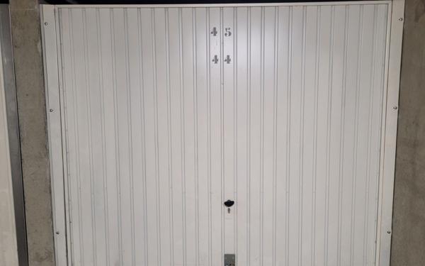 Stationnement à vendre    24 m2 Lyon 4