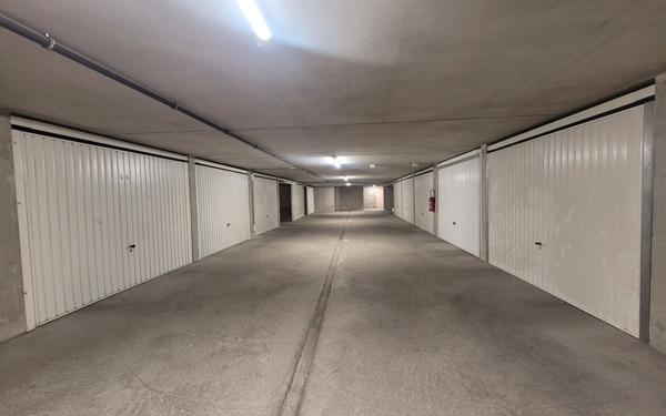 Stationnement à vendre    24 m2 Lyon 4