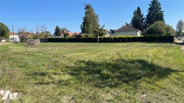 VENTE TERRAIN À BÂTIR - DESCARTES