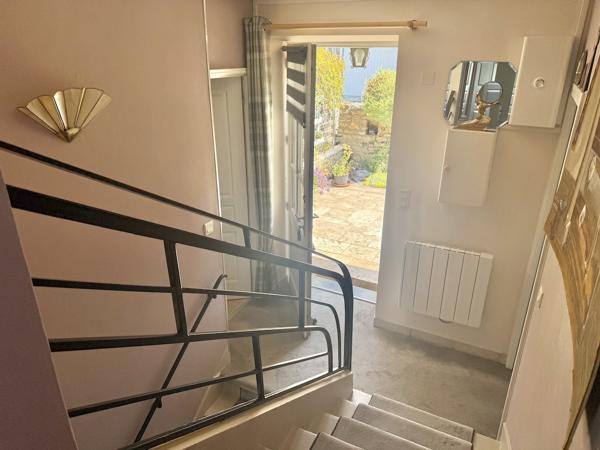 Maison de village en pierre avec terrasse, jardin et vue magnifique