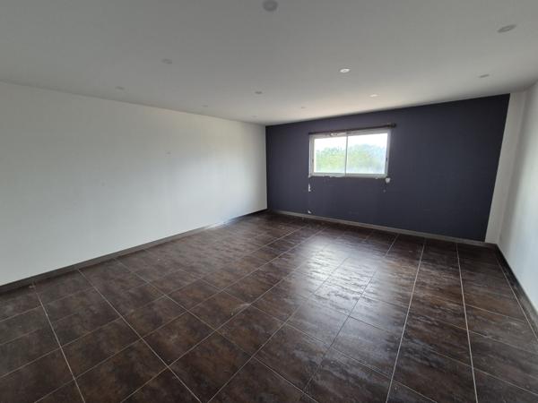 Rivesaltes (66600) LOCAL PROFESSIONNEL – 130 m² – ZONE LES SOLADES – RIVESALTES