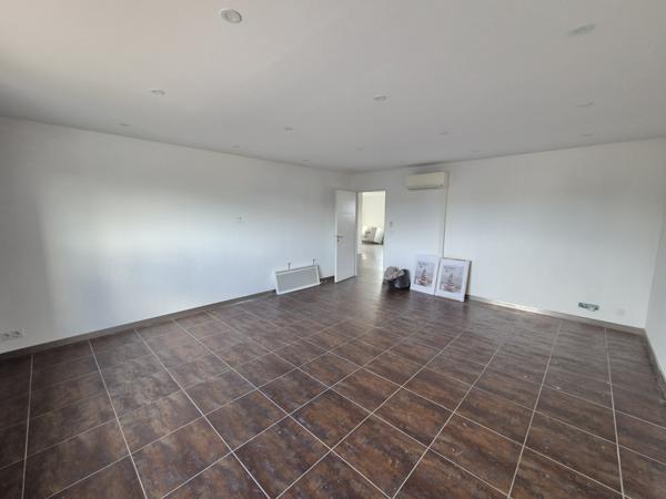 Rivesaltes (66600) LOCAL PROFESSIONNEL – 130 m² – ZONE LES SOLADES – RIVESALTES